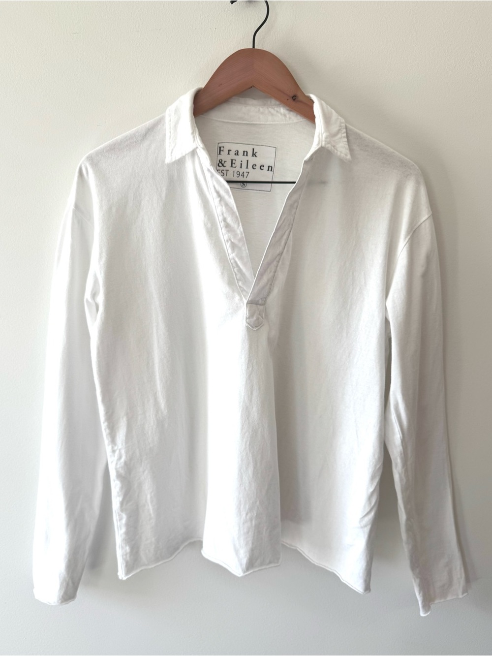 Frank & Eileen Patrick Popover Henley Size Small